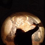 Restauration in einer der Felskirchen