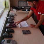 Lesegeräte in einer Tankstelle