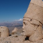 Köpfe auf Nemrut