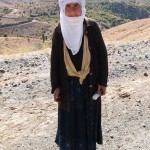 Kurdin mit meinen Datteln